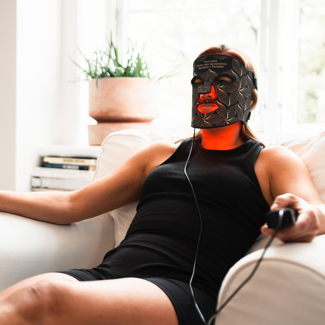 LUMI GLOW LED lysterapi maske for anti-aging behandling